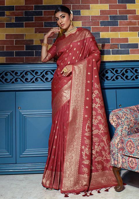 Red Zari Woven Work Banarasi Silk Saree Set