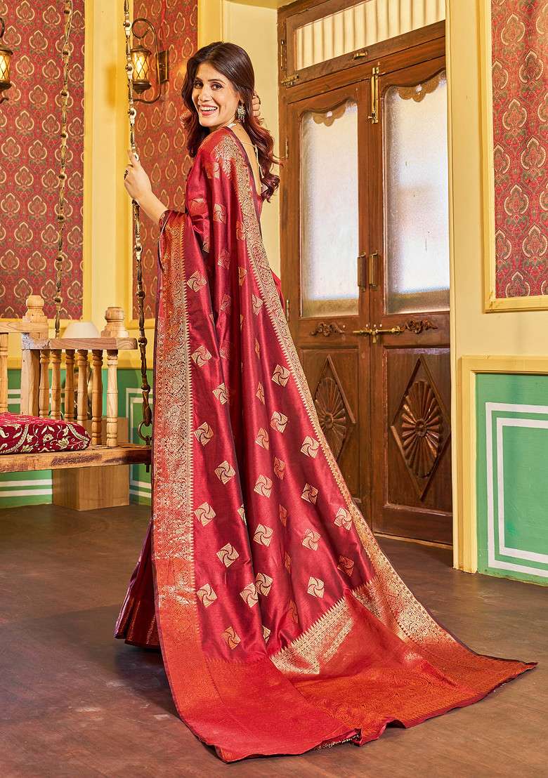 Red Zari Woven Work Banarasi Silk Blend Saree Set - Indya