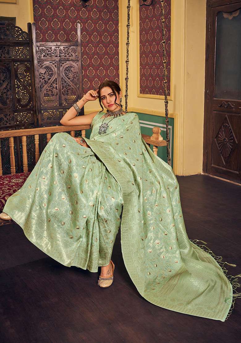 Jeri Green Zari Woven Banarasi Dola Silk Saree Set for Diwali | Wedding & Festive Wear - Indya