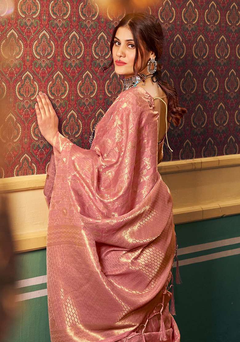 Peach Zari Woven Banarasi Dola Silk Saree Set for Diwali | Wedding & Festive Wear - Indya