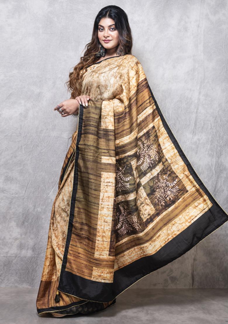 Multicolour Digital Print Opara Silk Blend Saree Set