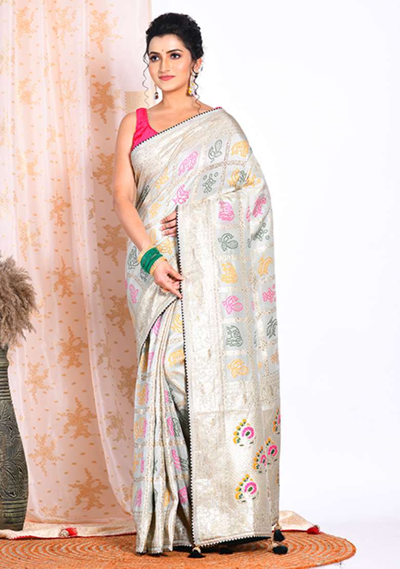 Light Green Pure Dola Silk Saree Set - Indya