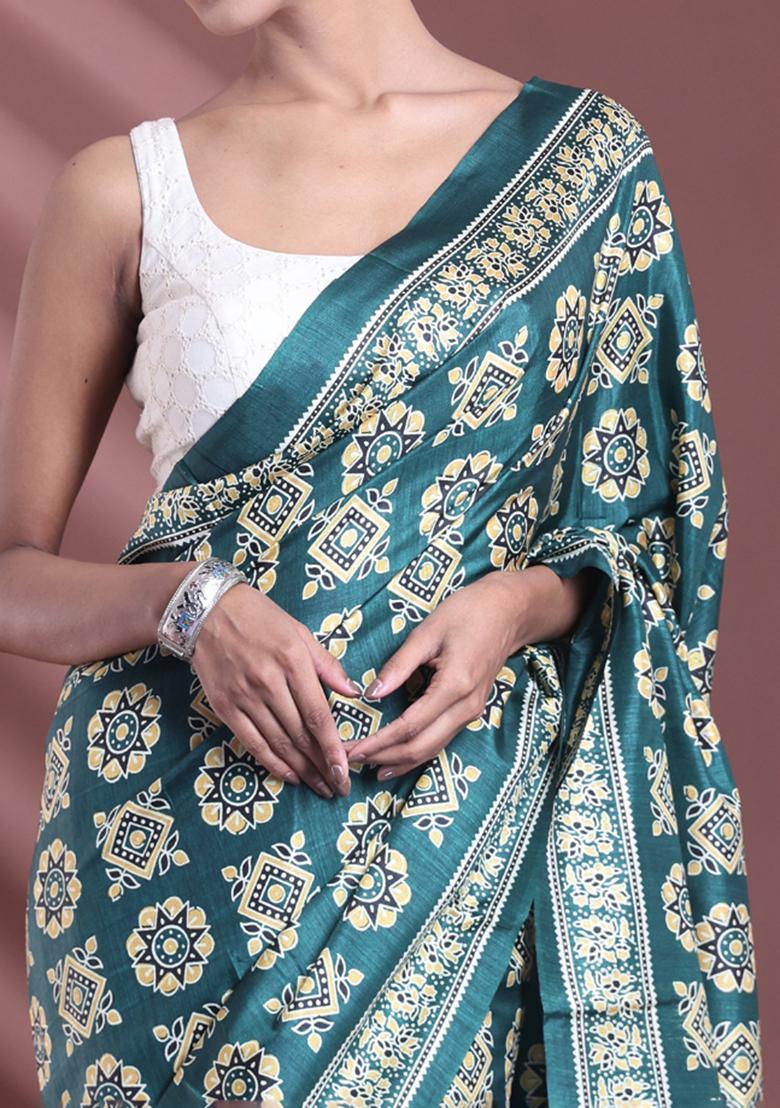 Green Textured Soft Silk Saree Set