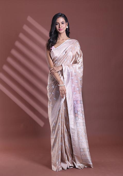 Ecru Textured Soft Silk Saree Set