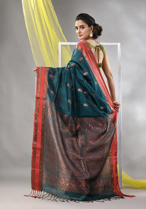 Emerald Green Paisley Print Soft Matka Silk Saree Set