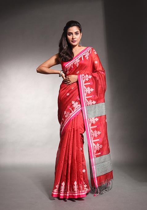 Red Textured Cotton Silk Saree Set