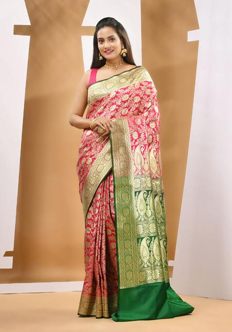 Fuchsia Ethnic Print Zari Woven Banarasi Silk Saree Set