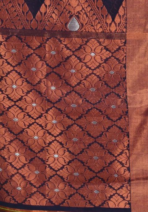 Parrot Green Nakshi Design Cotton Blend Saree Set