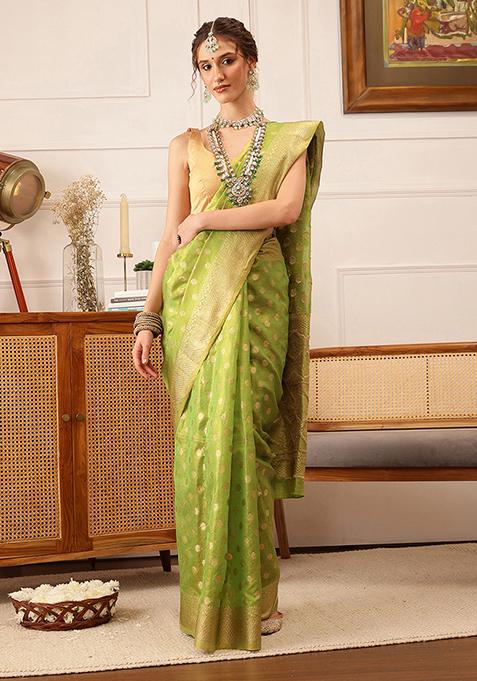 Green Zari Woven Kanjivaram Tissue Silk Saree Set