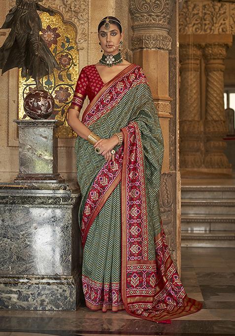 Mehendi Patola Print Silk Saree Set