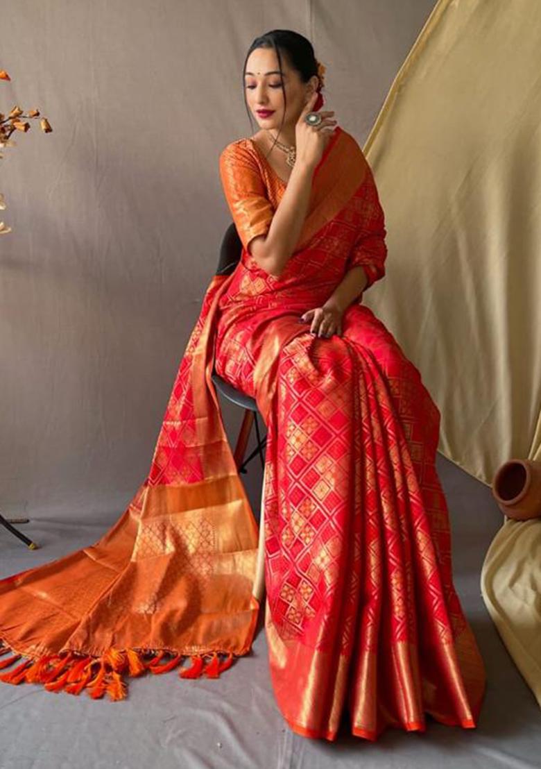 Red Zari Woven Design Patola Silk Saree Set