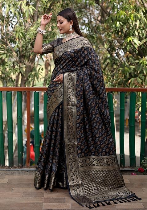 Blue Zari Woven Silk Blend Saree Set