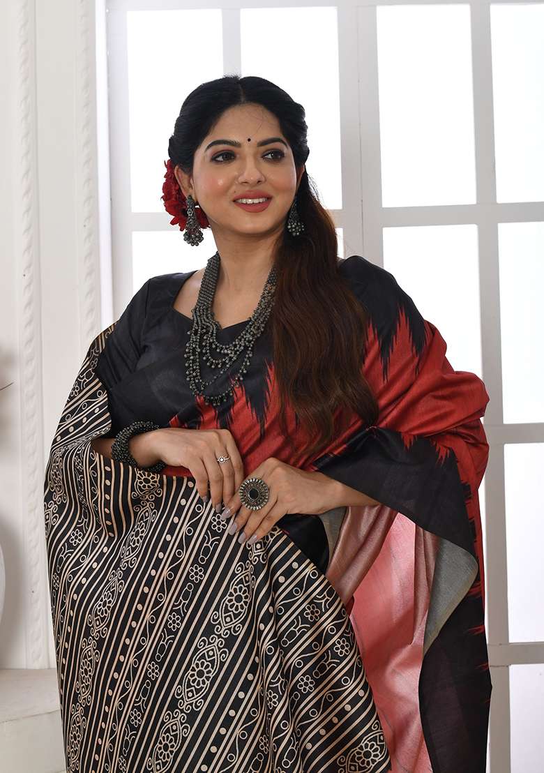 Red Contrast Print Tussar Silk Saree Set for Diwali and Festive Wear - Indya