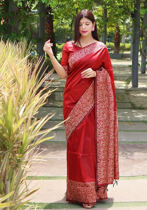 Red Contrast Print Raw Silk Saree Set