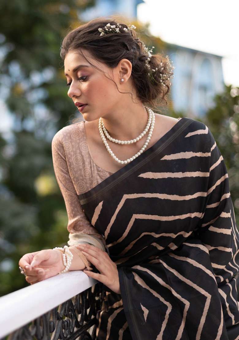 Black Zari Woven Tussar Silk Saree Set for Diwali and Festive Wear - Indya