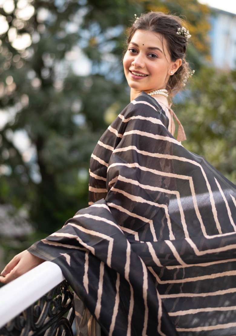 Black Zari Woven Tussar Silk Saree Set for Diwali and Festive Wear - Indya