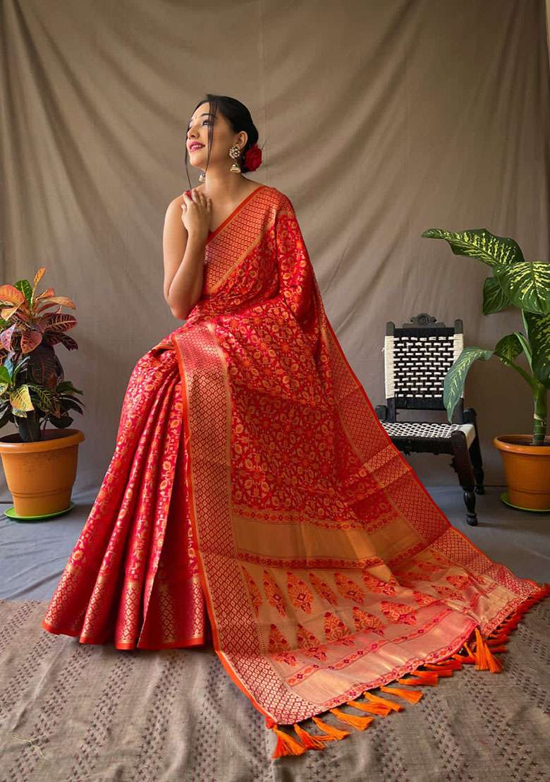Red Zari Woven Silk Saree Set for Diwali | Wedding & Festive Wear - Indya