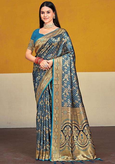 Blue Zari Woven Design Silk Saree Set