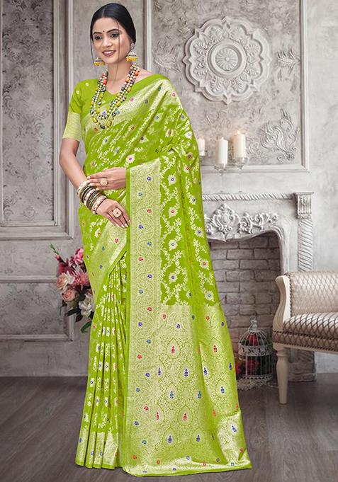 Mehendi Zari Woven Design Silk Saree Set