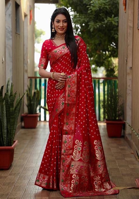 Maroon Abstract Print Paithani Silk Saree Set