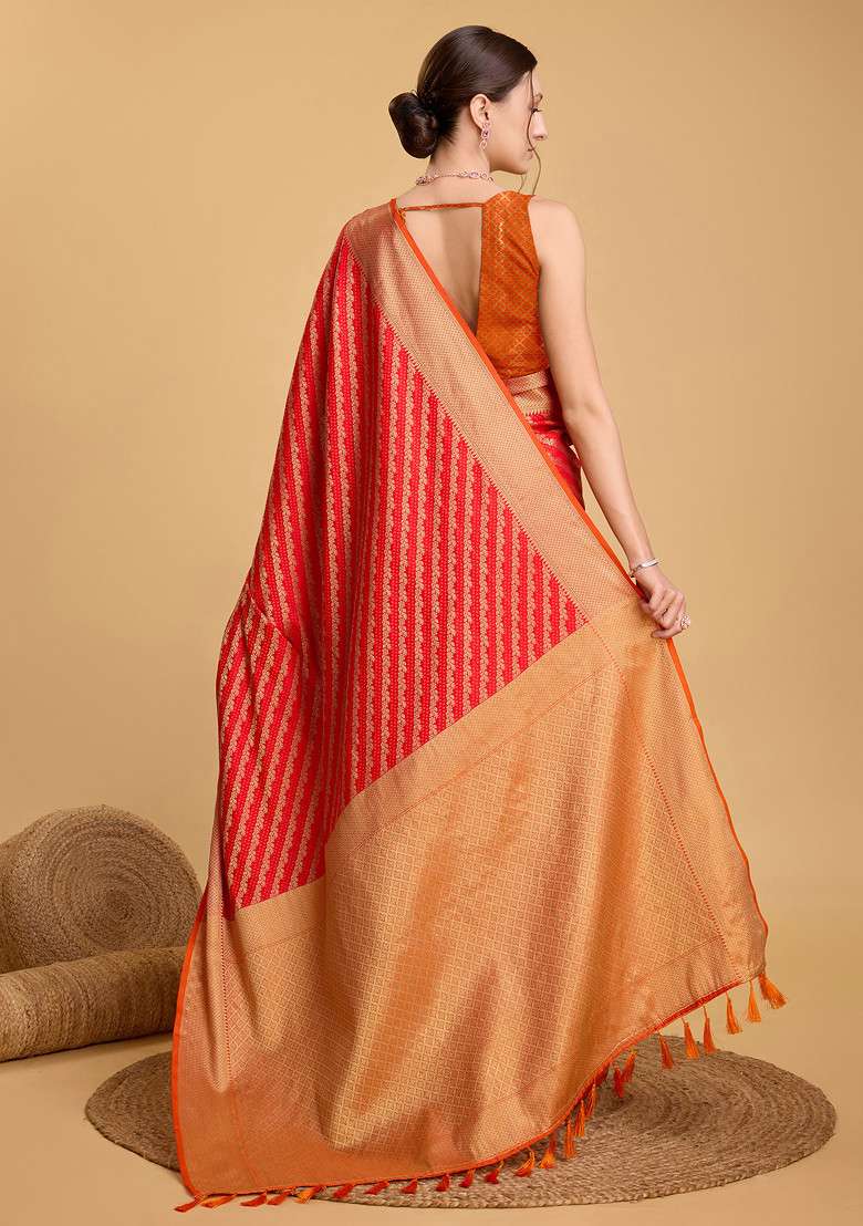 Red Woven Silk Saree Set for Diwali and Festive Wear - Indya