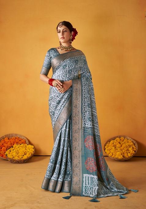 Grey Printed Woven Saree Set