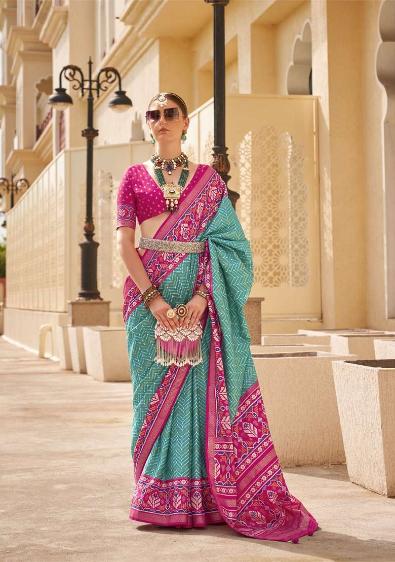 Sea Green Printed Woven Saree Set - Indya
