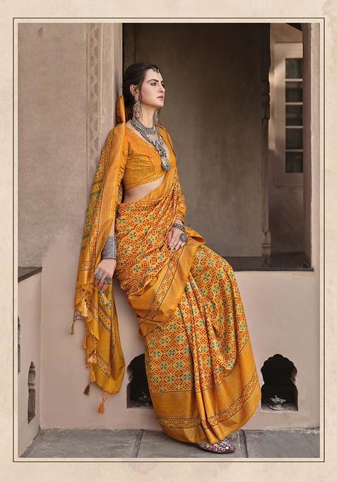 Yellow Printed Woven Saree Set