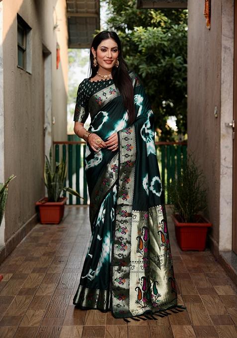 Green Printed Woven Saree Set