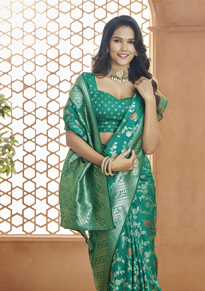 Pista Green Zari Woven Banarasi Silk Saree Set
