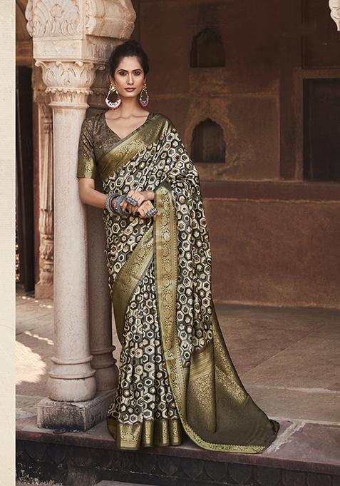 Grey Digital Print Handloom Silk Saree Set