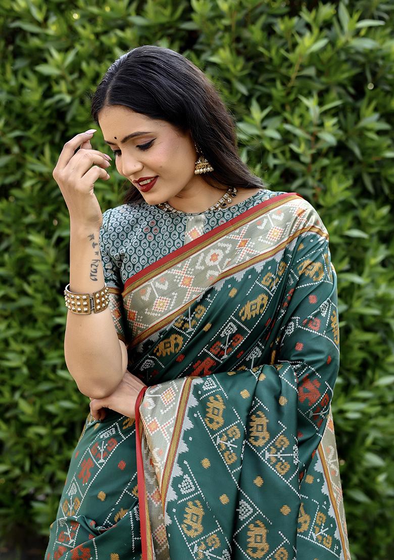 Green Woven Handloom Silk Saree Set
