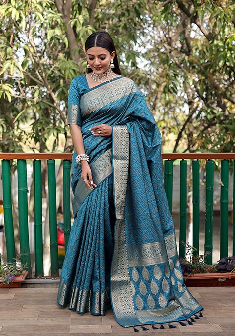 Blue Bandhej Patola Woven Handloom Silk Saree Set