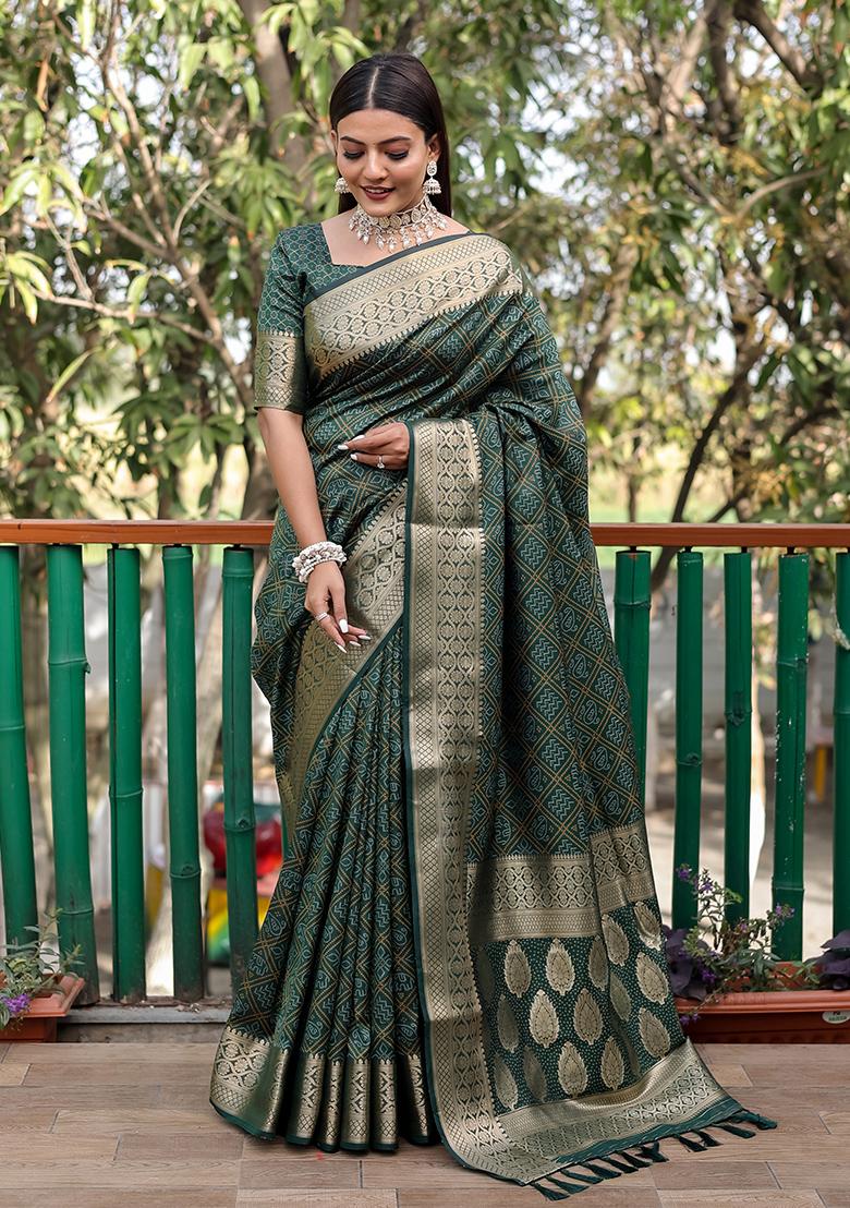 Green Bandhej Patola Woven Handloom Silk Saree Set