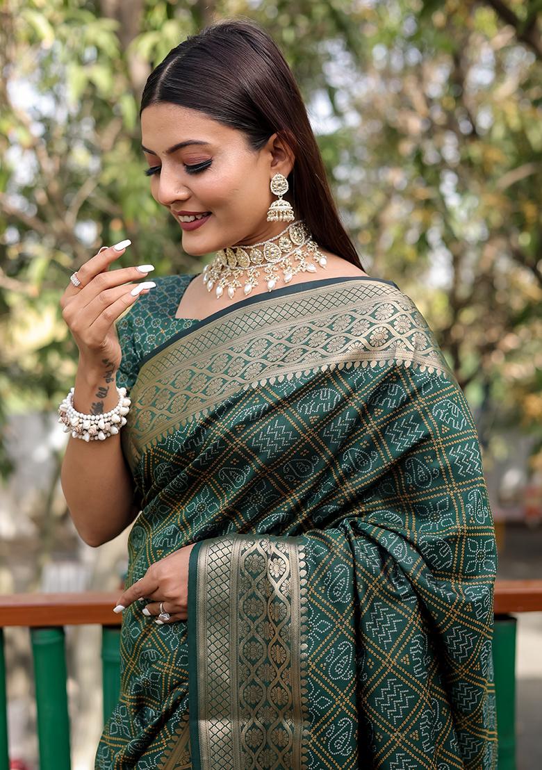 Green Bandhej Patola Woven Handloom Silk Saree Set