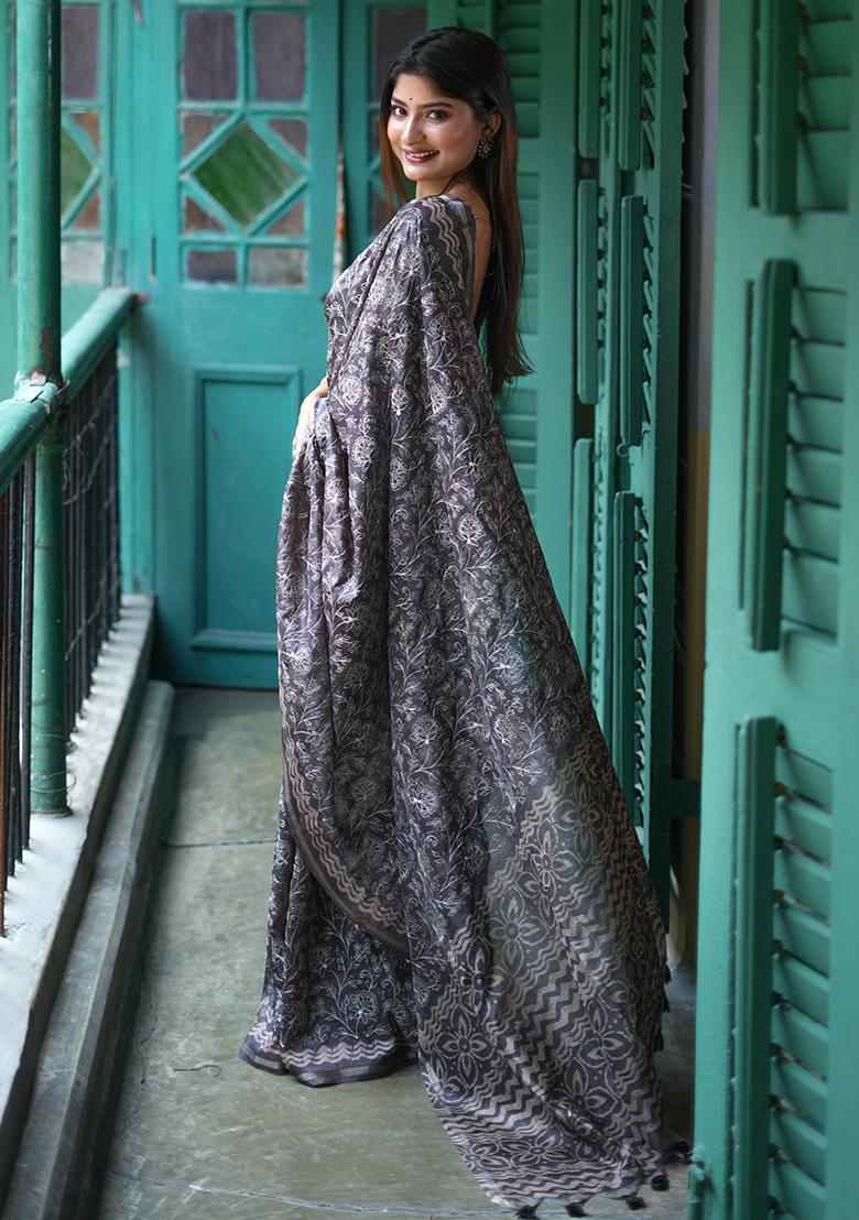 Grey Batik Print Embroidered Tussar Silk Saree Set