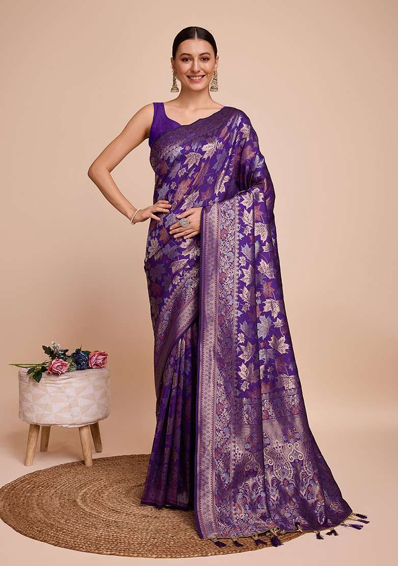 Lavender Zari Woven Handloom Silk Saree Set - Indya