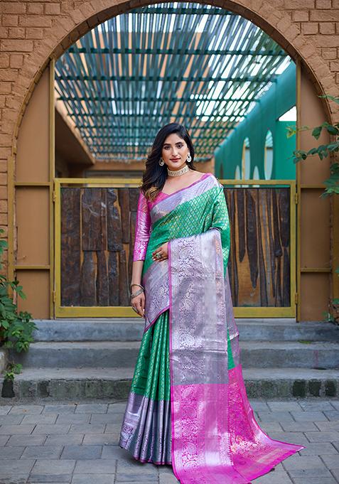 Rama Green Zari Woven Banarasi Handloom Silk Saree Set