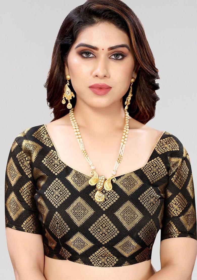 Pink Ethnic Motifs Saree Set