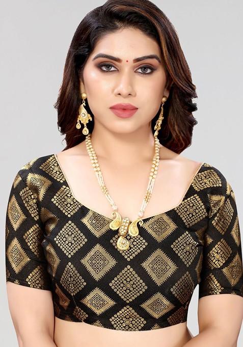 Pink Ethnic Motifs Saree Set