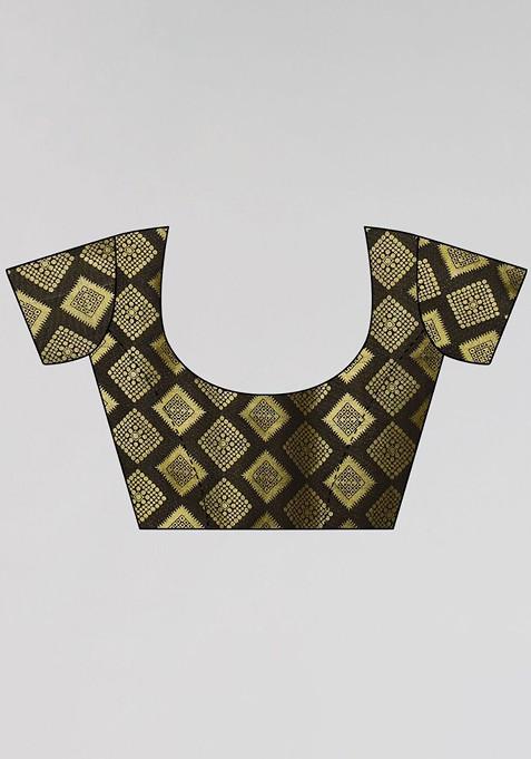 Yellow Ethnic Motifs Saree Set