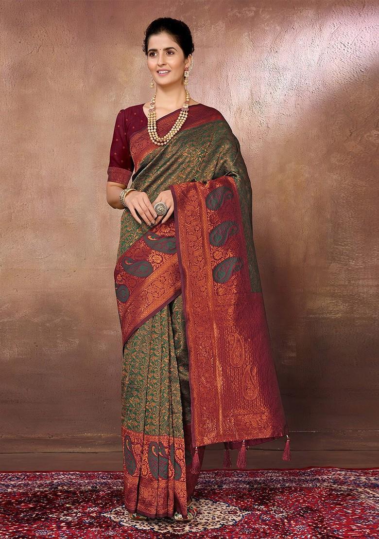 Green Ethnic Motifs Woven Zari Banarasi Saree Set