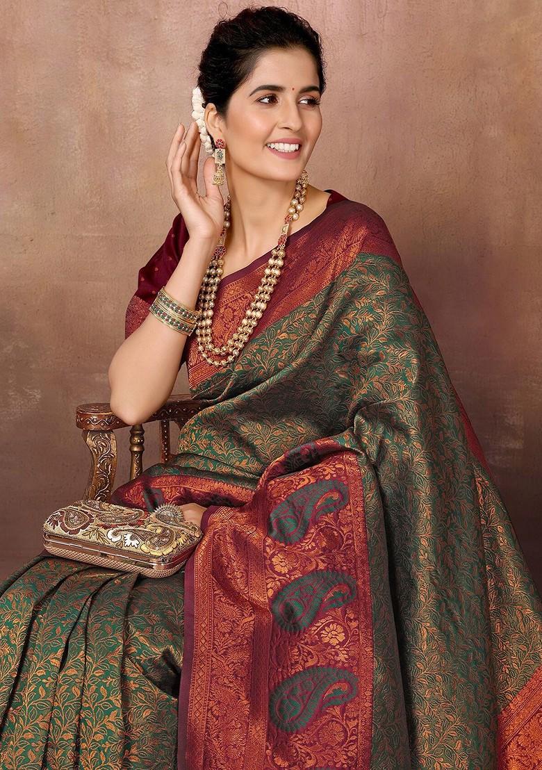 Green Ethnic Motifs Woven Zari Banarasi Saree Set