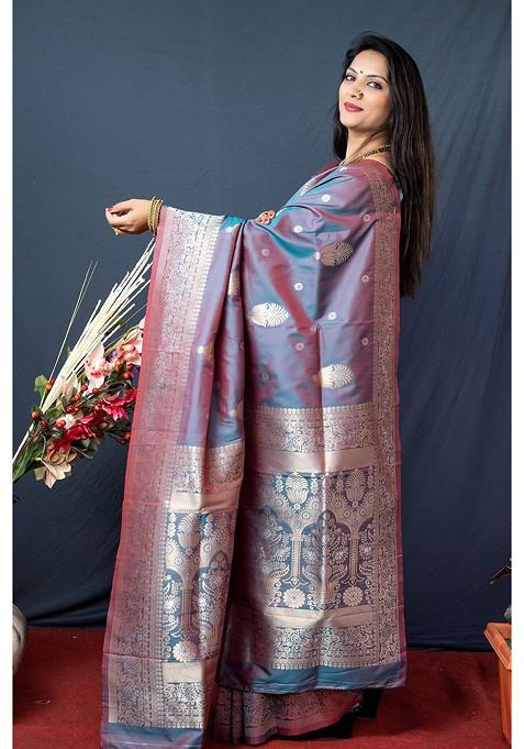 Green Floral Motif Woven Zari Pure Banarasi Silk Saree Set