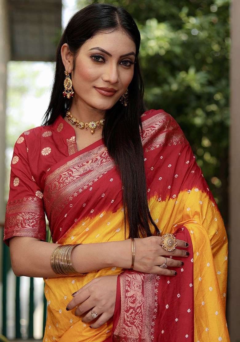 Yellow Zari Pure Silk Bandhani Saree Set for Diwali and Festive Wear - Indya
