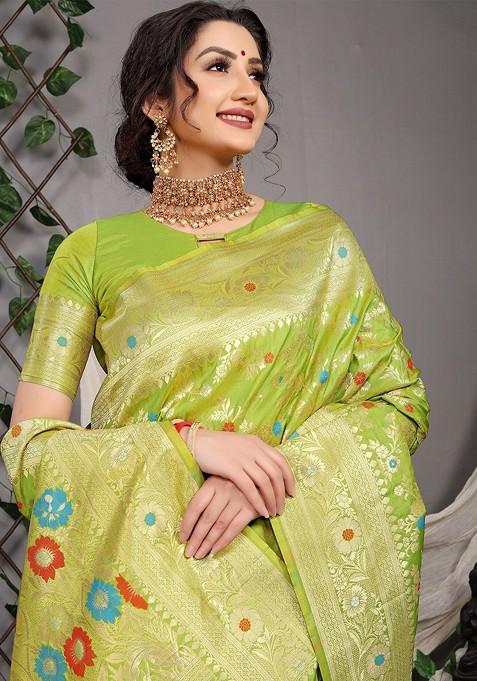 Green Floral Woven Zari Pure Banarasi Silk Saree Set