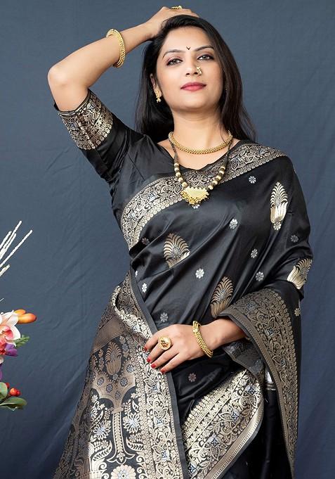 Black Floral Motif Woven Zari Pure Banarasi Silk Saree Set