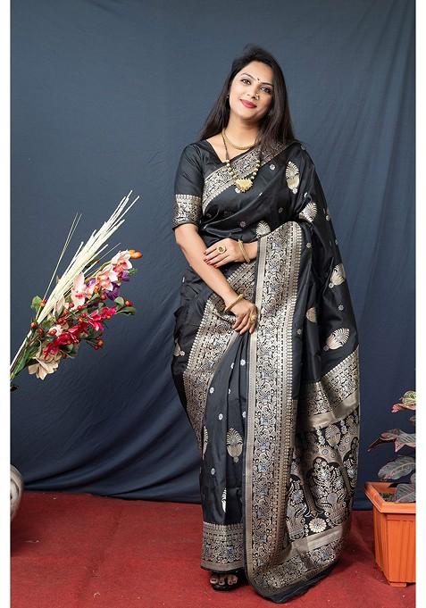 Black Floral Motif Woven Zari Pure Banarasi Silk Saree Set