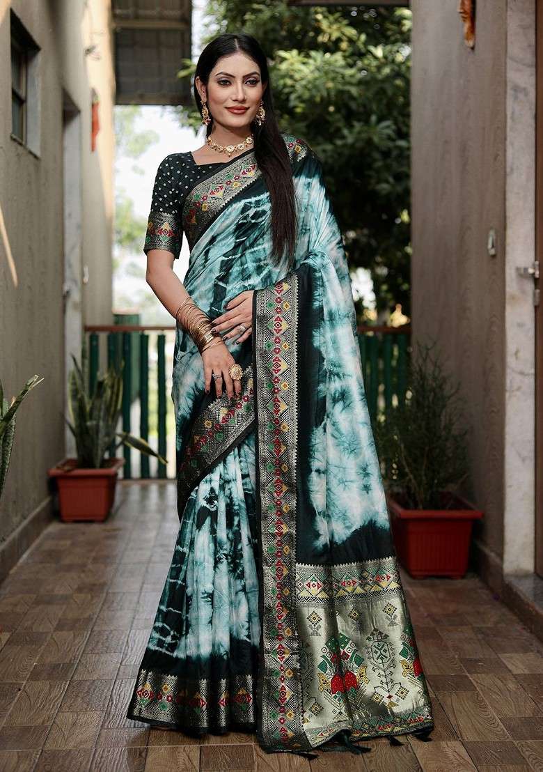 Green Tie And Dye Zari Pure Silk Saree Set - Indya