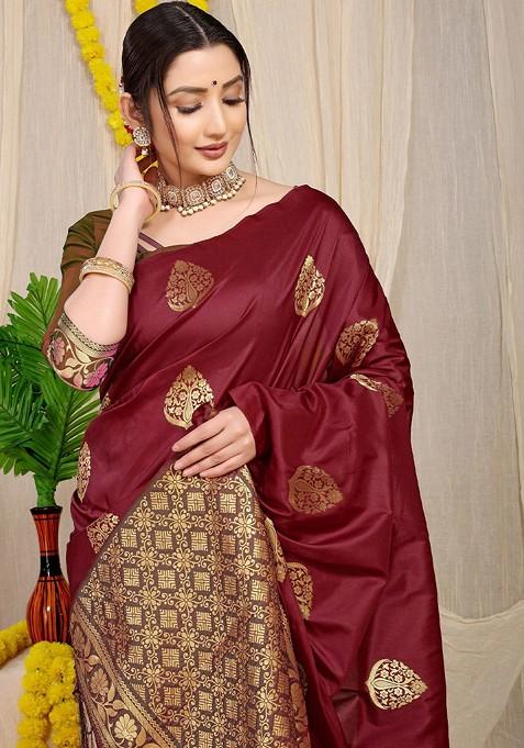 Maroon Floral Woven Zari Pure Banarasi Silk Saree Set